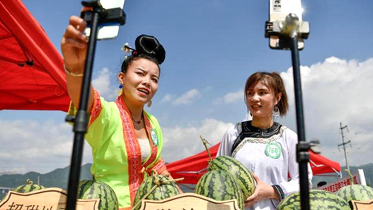 Çin\'nin Guizhou Eyaletinde Karpuz Festivali Düzenlendi