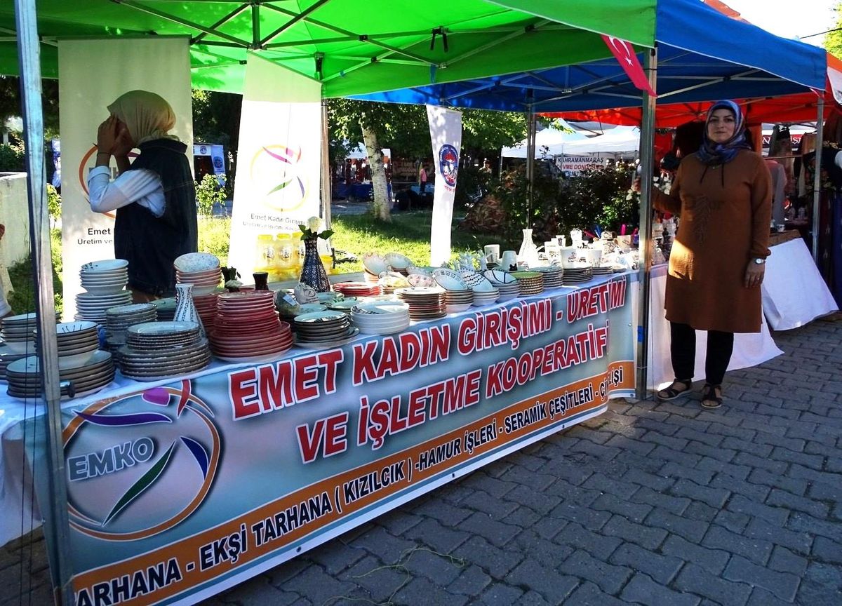 Emet EMKO 12 kadına iş imkanı sağlıyor