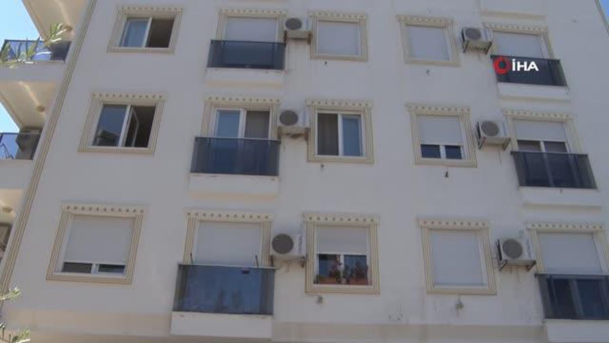 Son dakika 3. sayfa: Ev sahibi kokudan şüphelendi, kiracısı evinde ölü bulundu