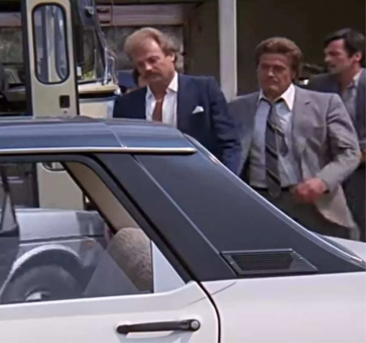 Nuri Alço Cüneyt Arkın\'la olan set anılarını anlattı