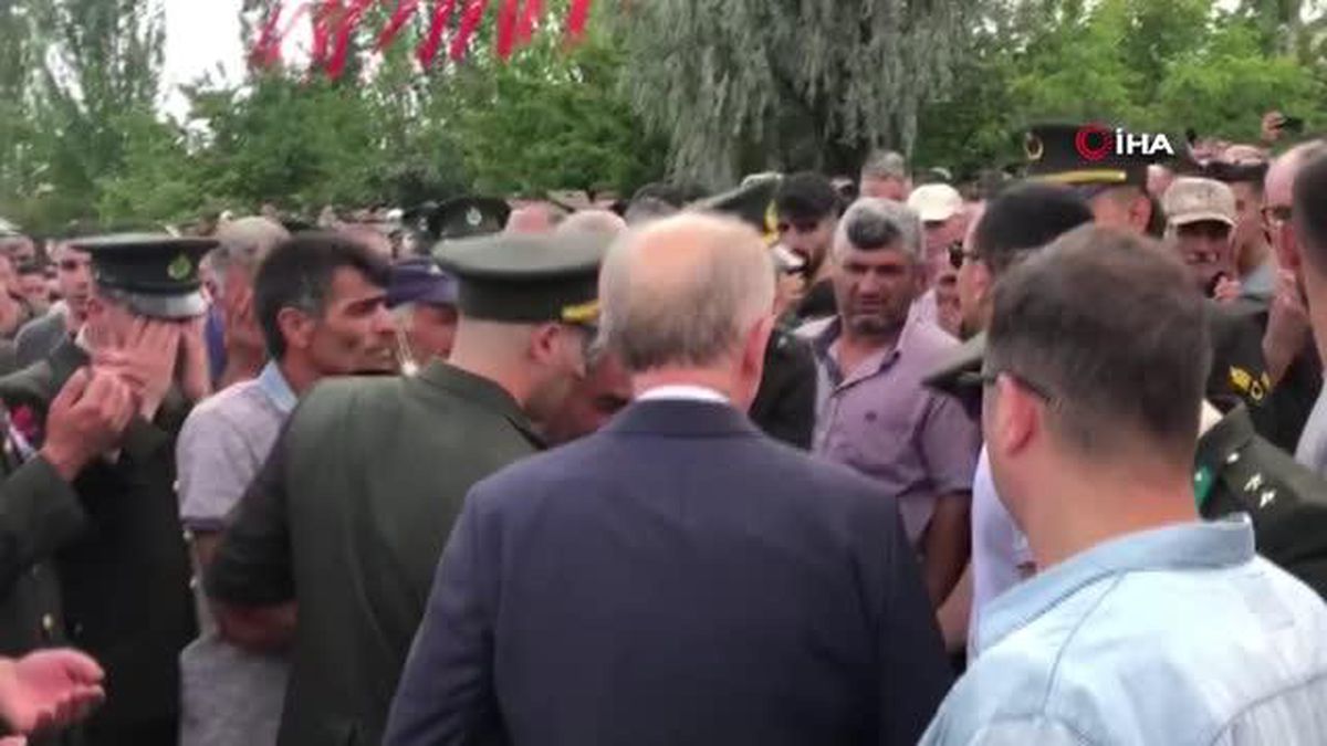 Pençe-Kilit şehidi memleketi Erzurum'da son yolculuğuna uğurlandı