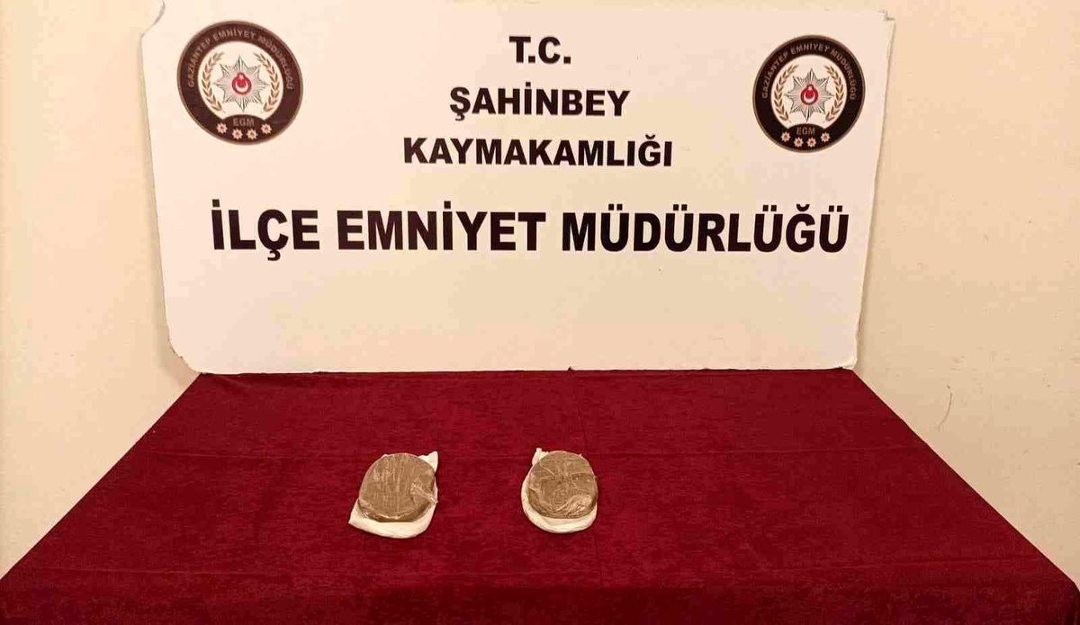 Son dakika haberleri: Polisten kaçan şahsın üzerinden uyuşturucu çıktı