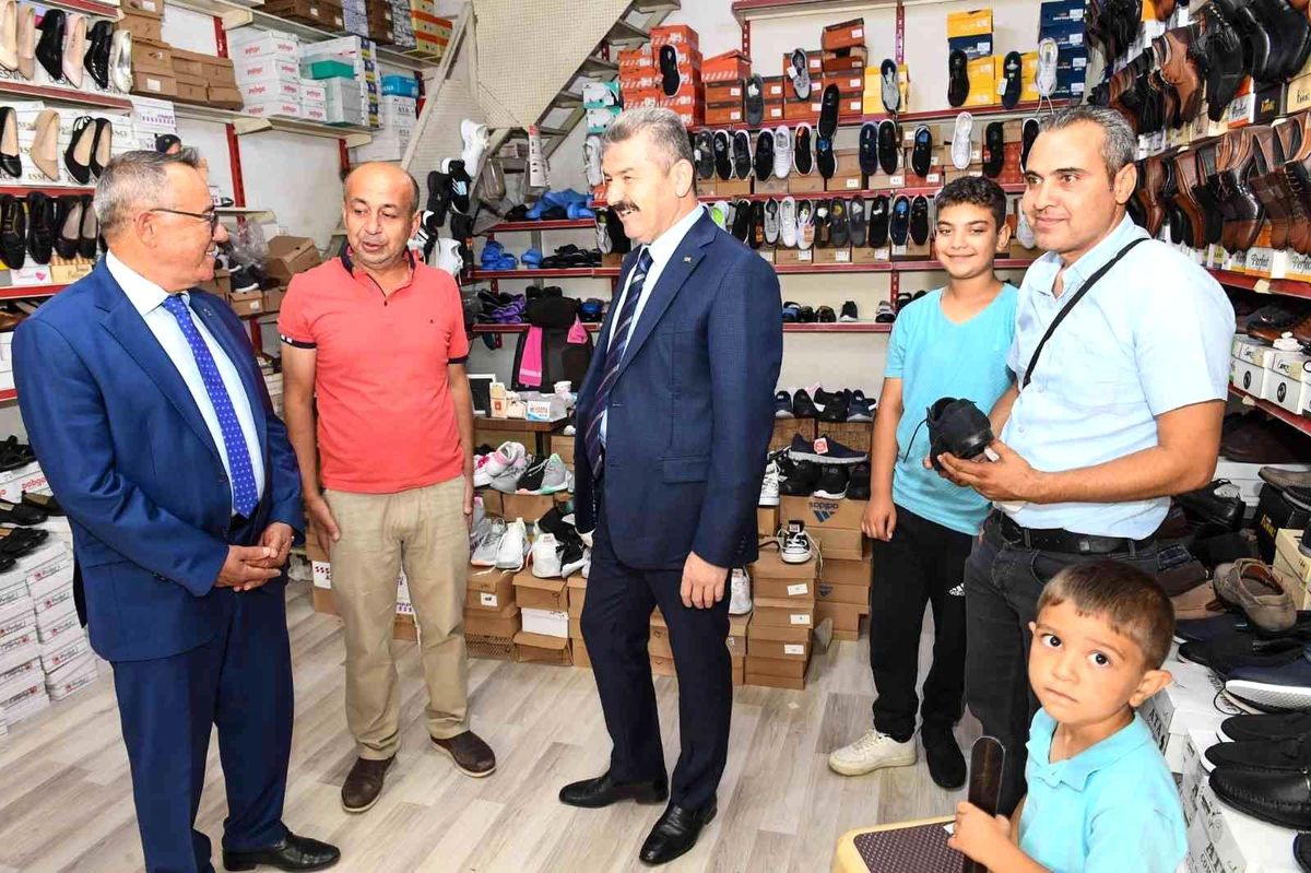 Vali Ergün, Uşak esnafını yerinde dinliyor