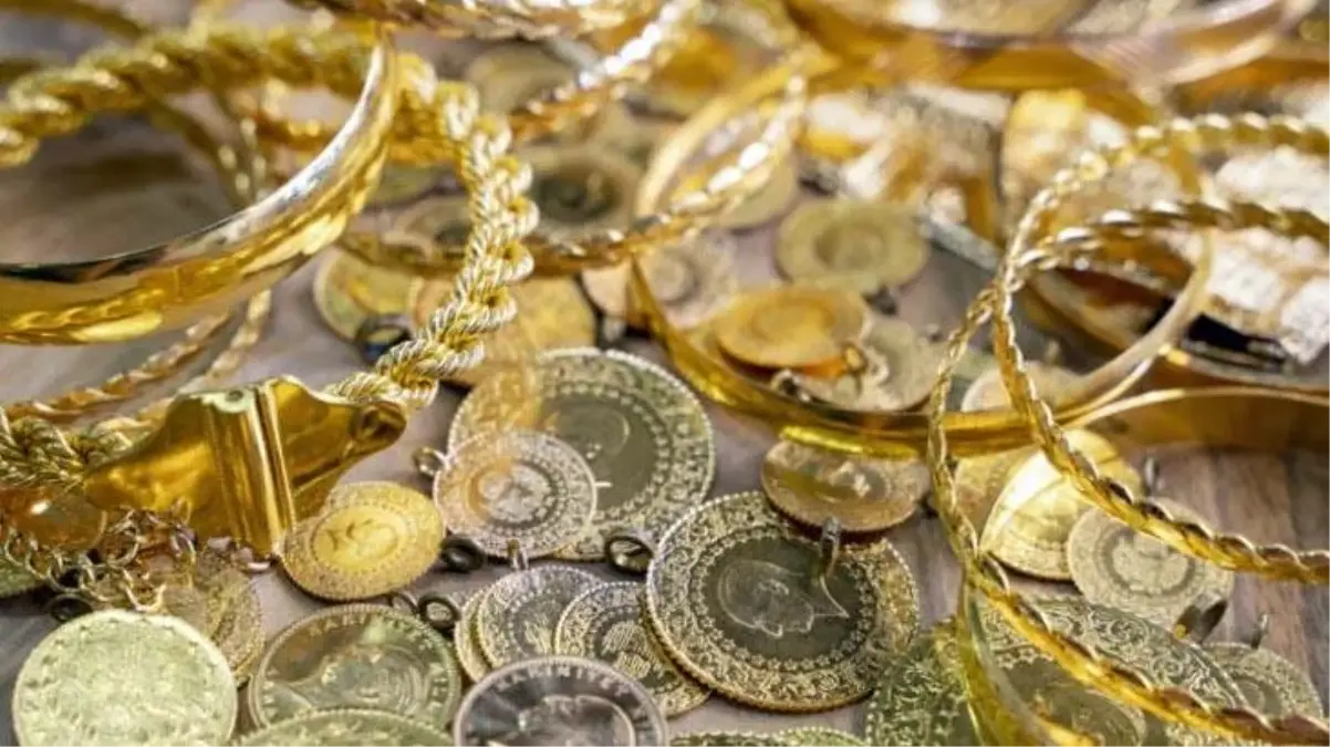 Gram altında oynaklık devam ediyor! ABD\'de yaşanan resesyon endişesi altın fiyatlarını da etkiledi