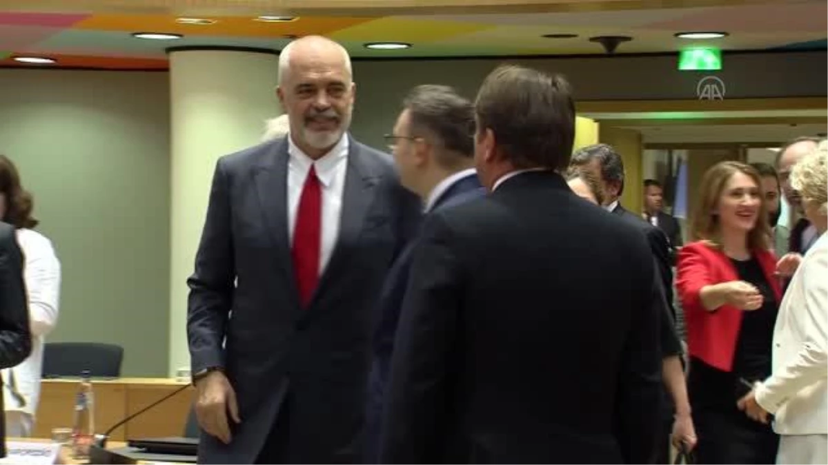 Arnavutluk Başbakanı Edi Rama Brüksel\'de