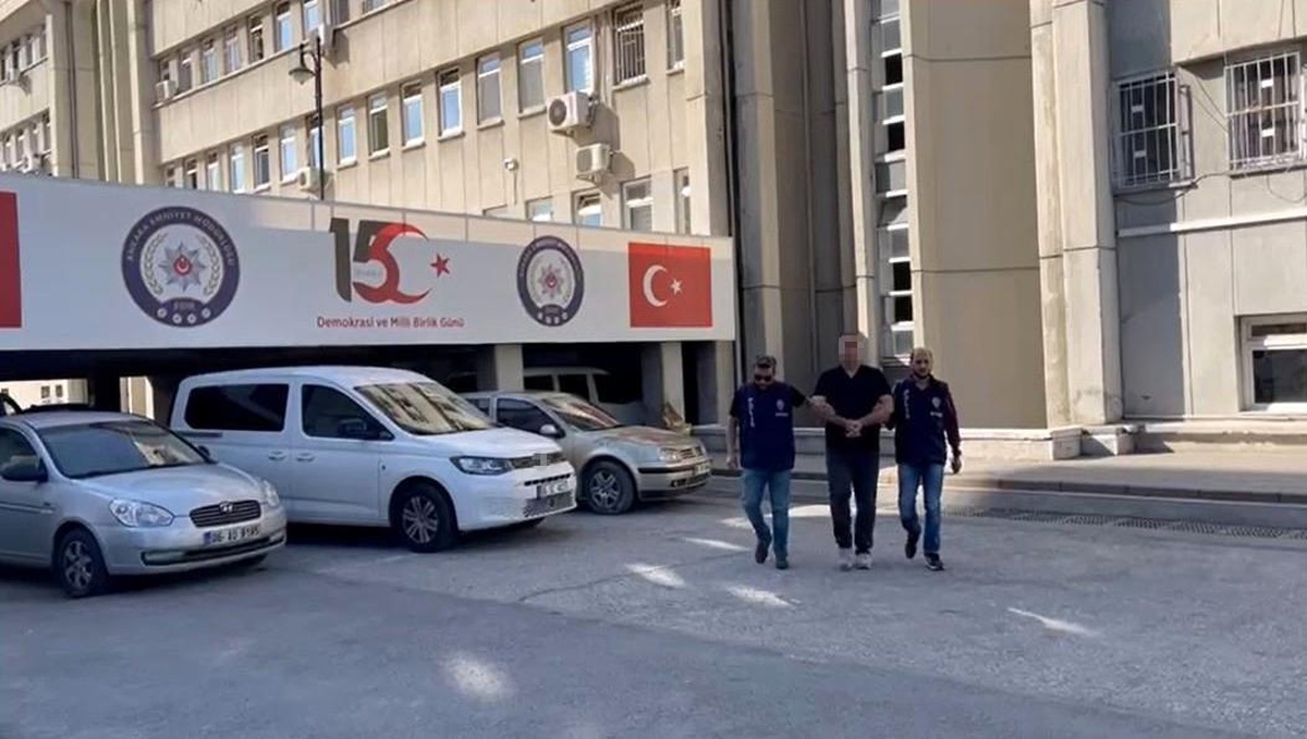 Son Dakika | Başkentte firari FETÖ mensuplarına operasyon: 13 gözaltı