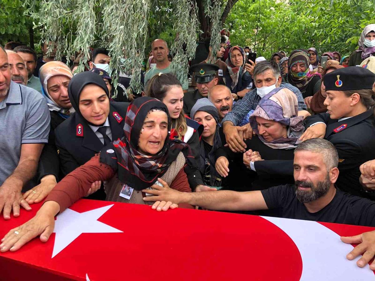 Son dakika haberleri: Bayramdan sonra izne gelecekti, cenazesi geldi