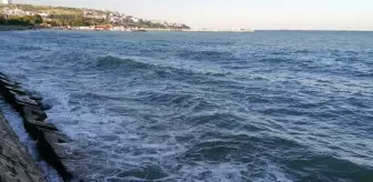 Beklenen fırtına Tekirdağ kıyılarında etkisini gösteriyor