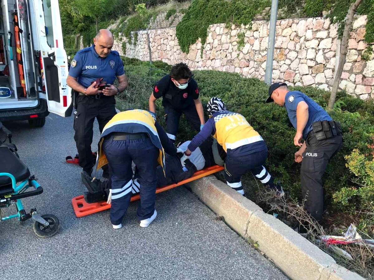 Bilecik\'te motosiklete çarpan araç sürücüsü kaçtı