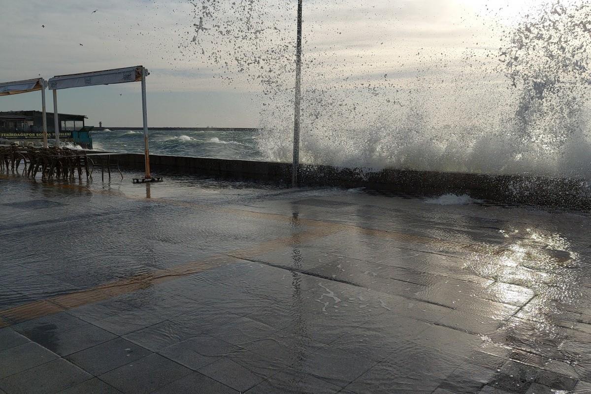 Bu saatlere dikkat: Marmara\'da fırtına bekleniyor