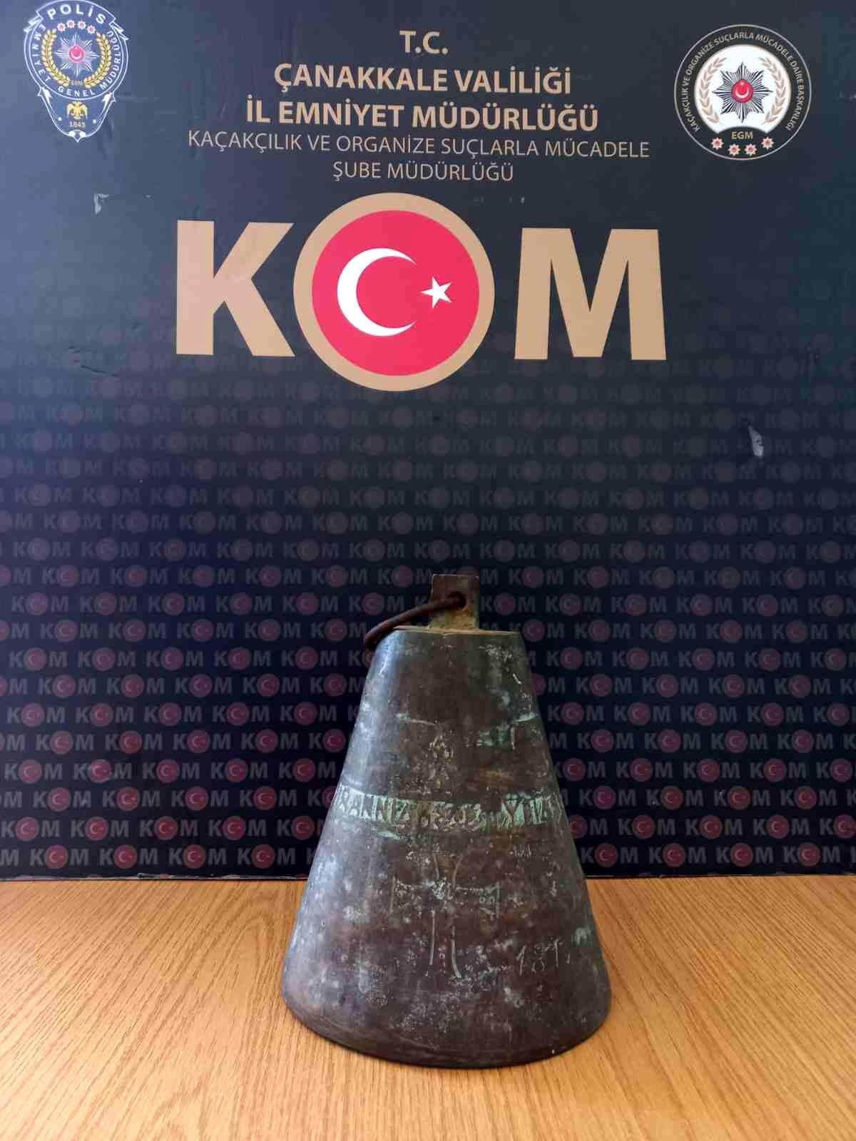 Çanakkale\'de tarihi kilise çanı ele geçirildi
