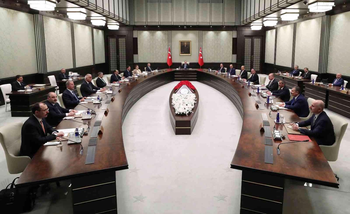 Cumhurbaşkanlığı Kabinesi, Cumhurbaşkanı Recep Tayyip Erdoğan başkanlığında Beştepe\'de toplandı.