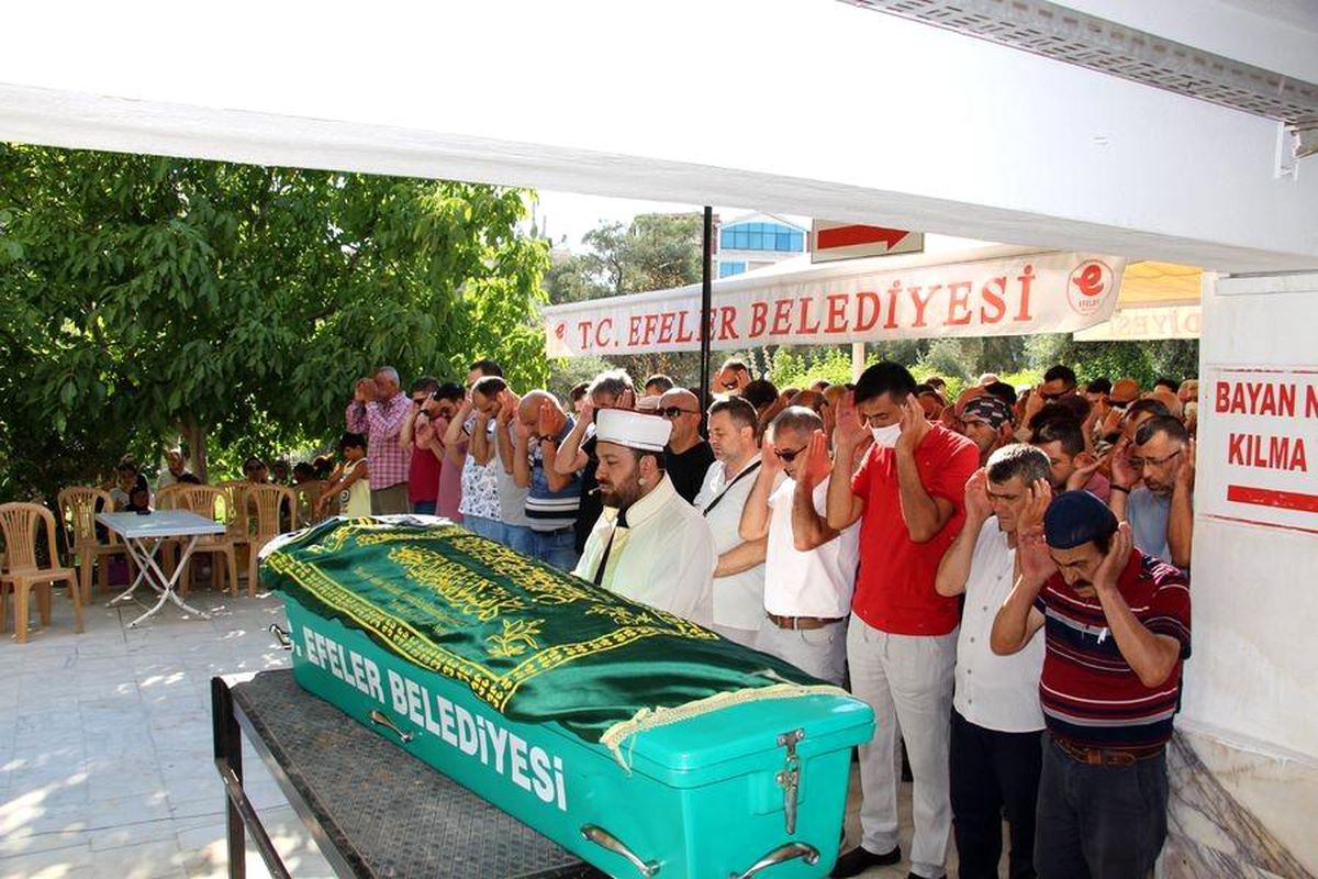 Son dakika! Evinde ölü bulunan ADÜ personeli son yolculuğuna uğurlandı