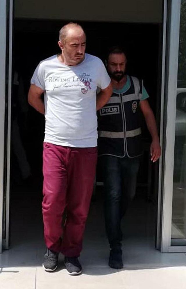 Eymen'i öldürüp tandıra atan cani anne ve sevgilisi gün yüzü göremeyecek! Hakimin sözleri mahkemeye damga vurdu Eymen'i öldürüp tandıra atan cani anne ve sevgilisi gün yüzü göremeyecek! Hakimin sözleri mahkemeye damga vurdu