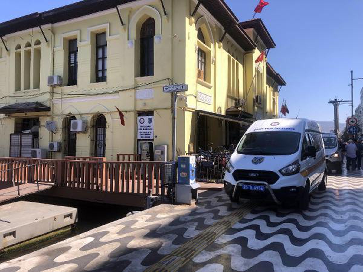 İzmir\'de, denizde erkek cesedi bulundu