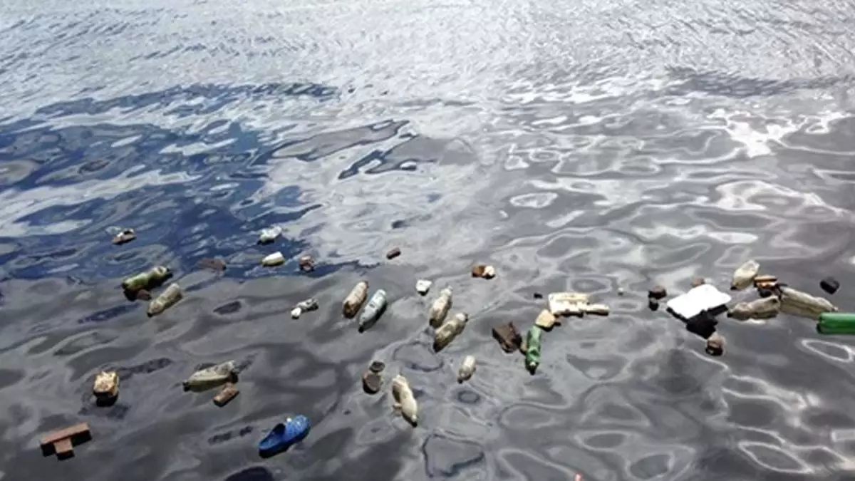 Kendi Kendini Onarabilen Robot Balık, Plastik Krizinin Çözümü İçin Bir Umut Oldu