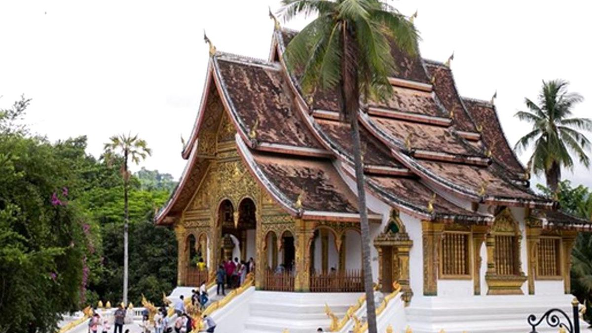 Laos\'un Unesco Dünya Mirası Listesindeki Luang Prabang Kasabası Turistlerin Gözdesi Haline Geldi