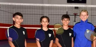 Manisa BBSK'lı badmintoncular, milli takımda