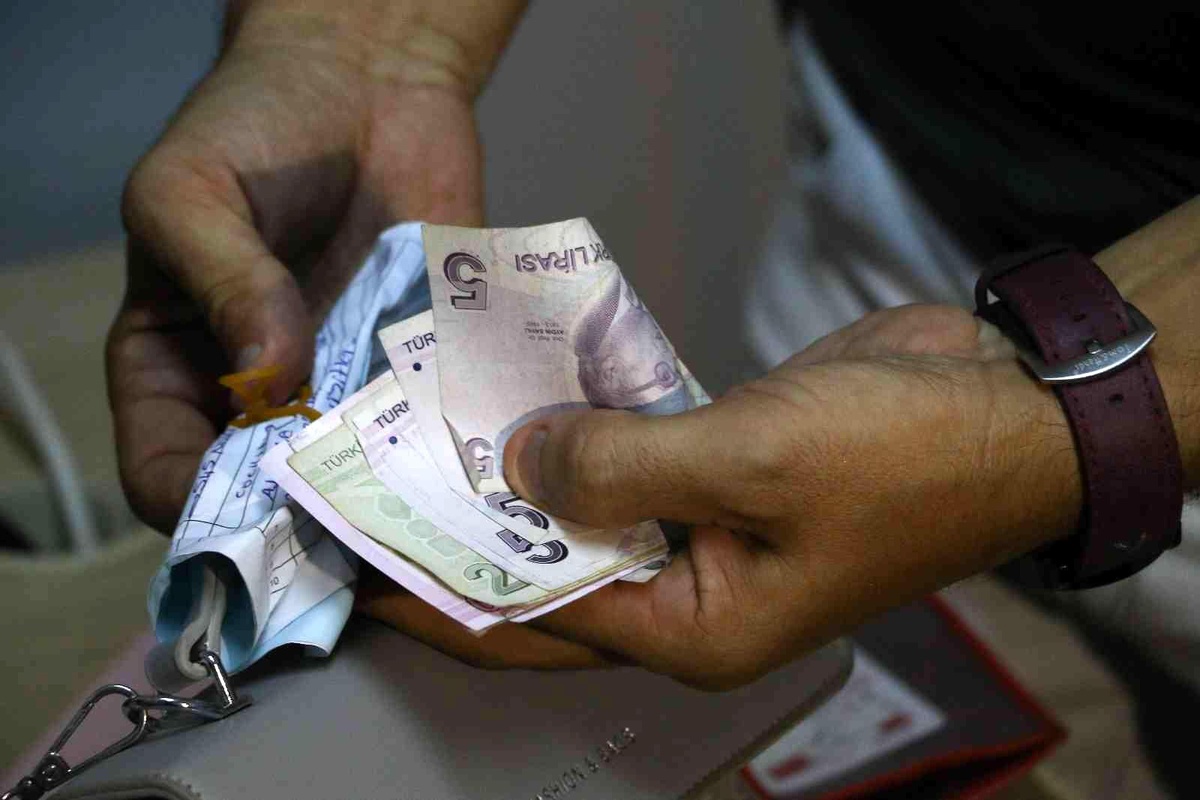 Toplu taşımada unutulan eşyalar arasında yok yok