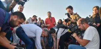 1.5 yıl tedavi gören caretta 'Lara', uydu cihazıyla dalgalarla buluştu