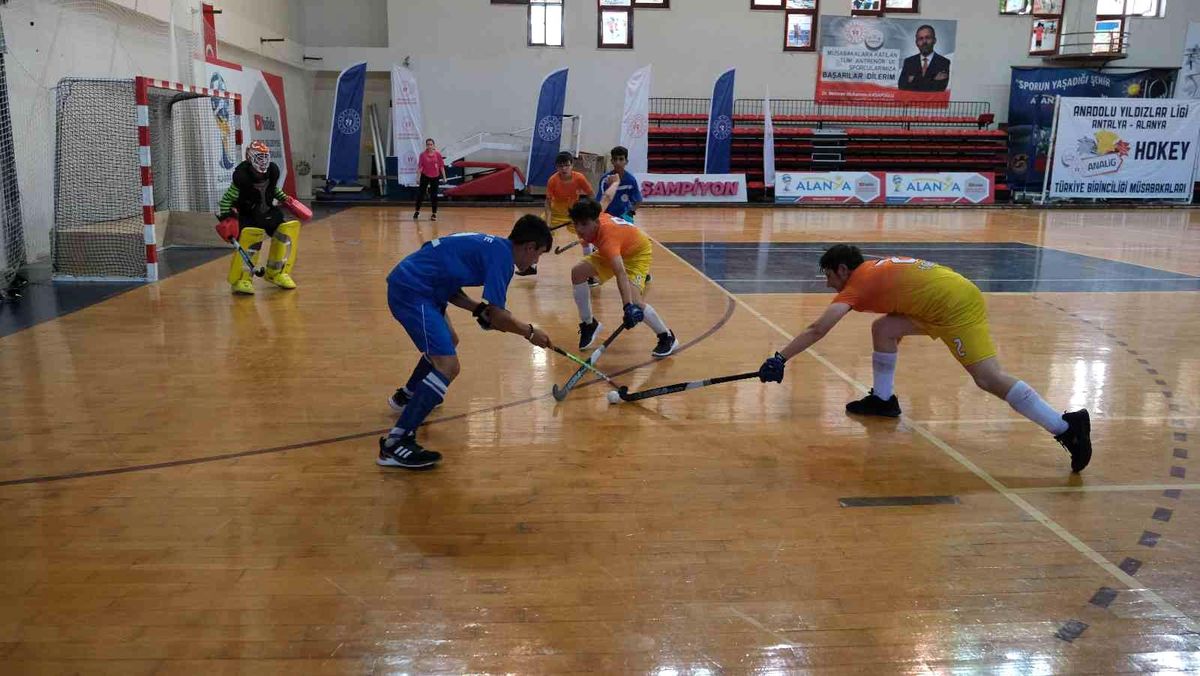 Anadolu Yıldızlar Lig Hokey Türkiye Birinciliği başladı