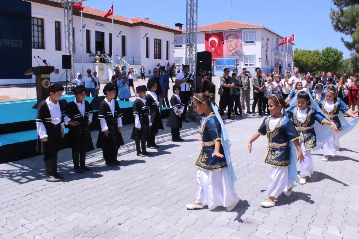 Bakan Özer: 'Köy yaşam merkezlerini tüm illerimizde, ilçelerimizde, bağlı köylerimizde açacağız'