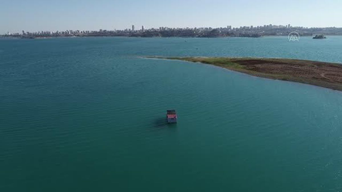 Baraj gölündeki 'Yüzen Evler'in sayısı artıyor