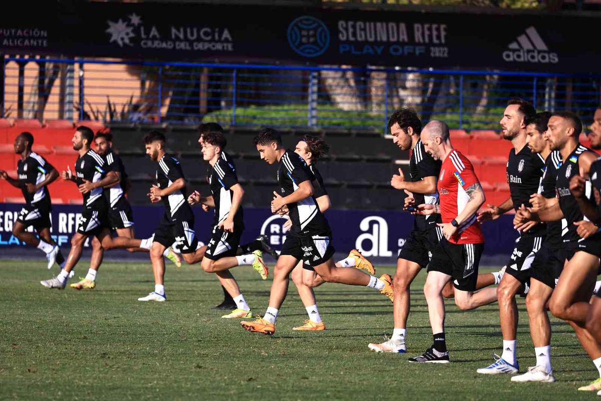 Beşiktaş, İspanya\'da ilk çalışmasını yaptı