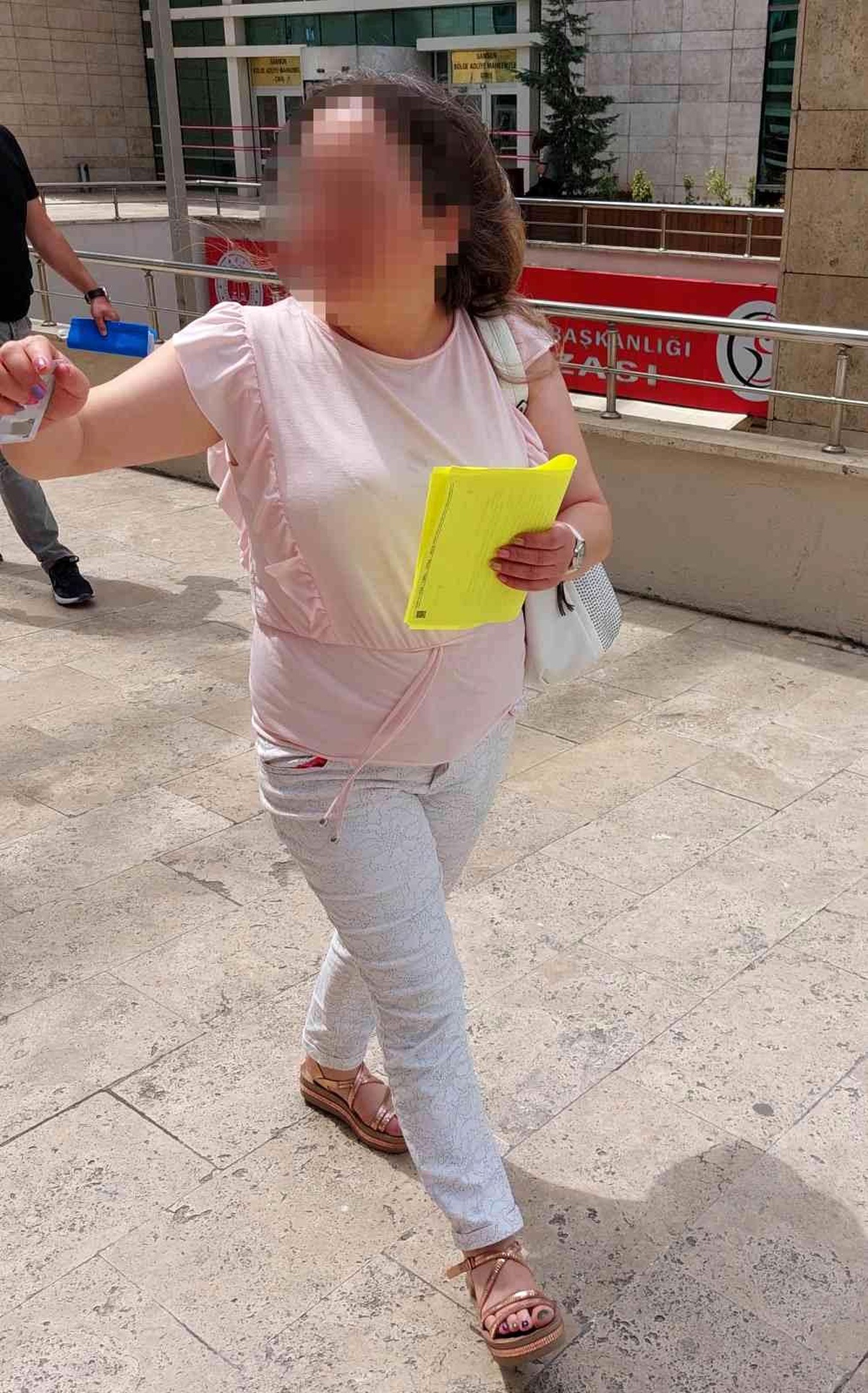 Emekli öğretmen Cumhurbaşkanı\'na hakaretten gözaltına alındı