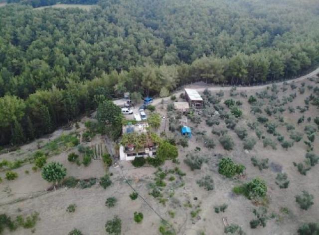FETÖ hükümlüsü iki eski polis, ormandaki 'gaybubet evi'nde yakalandı FETÖ hükümlüsü iki eski polis, ormandaki 'gaybubet evi'nde yakalandı