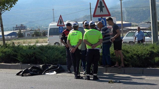 Fırından aldığı ekmekleri evine ulaştıramadı Fırından aldığı ekmekleri evine ulaştıramadı