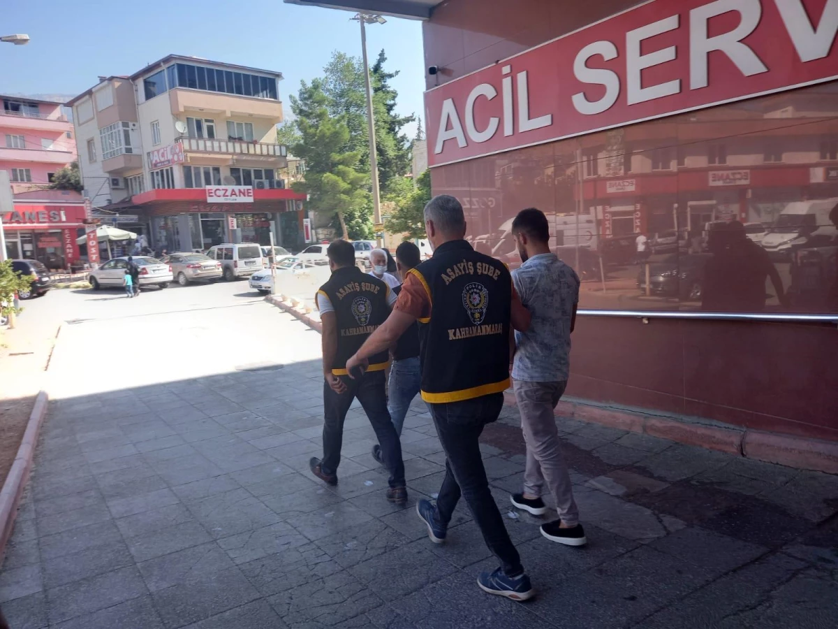 Kahramanmaraş\'ta telefonla dolandırıcılık operasyonunda yakalanan 2 kişi tutuklandı