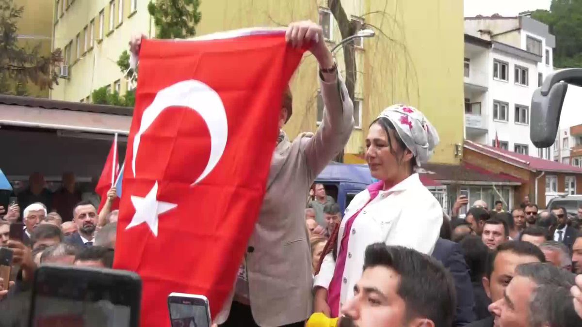 Kyk Borçlarında Faizin Silinmesini Önermiş Olduklarını Hatırlatan Akşener'den Hükümete: 'Bu Çocuklar Yan Gelip Yatmak İstemiyor. İş İstiyor İş'