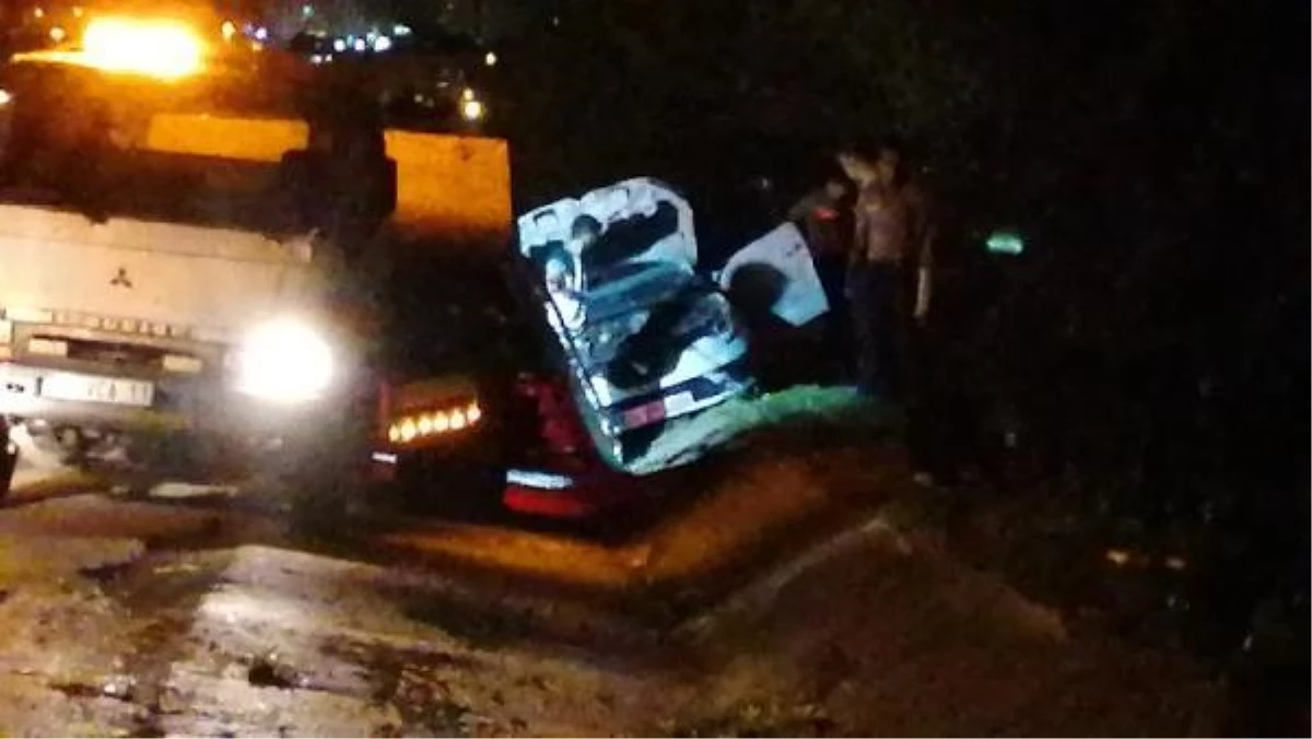 Silivri\'de takla atan otomobil devrildi: 1 ölü, 1 yaralı