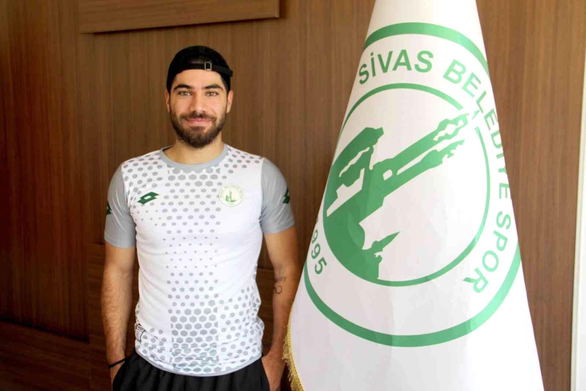 Sivas Belediyespor, Furkan Sağman\'ın sözleşmesini uzattı