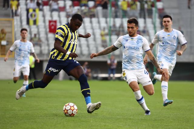 Son Dakika: Şampiyonlar Ligi 2'nci Ön Eleme Turu maçında temsilcimiz Fenerbahçe, Dinamo Kiev ile 0-0 berabere kaldı Son Dakika: Şampiyonlar Ligi 2'nci Ön Eleme Turu maçında temsilcimiz Fenerbahçe, Dinamo Kiev ile 0-0 berabere kaldı