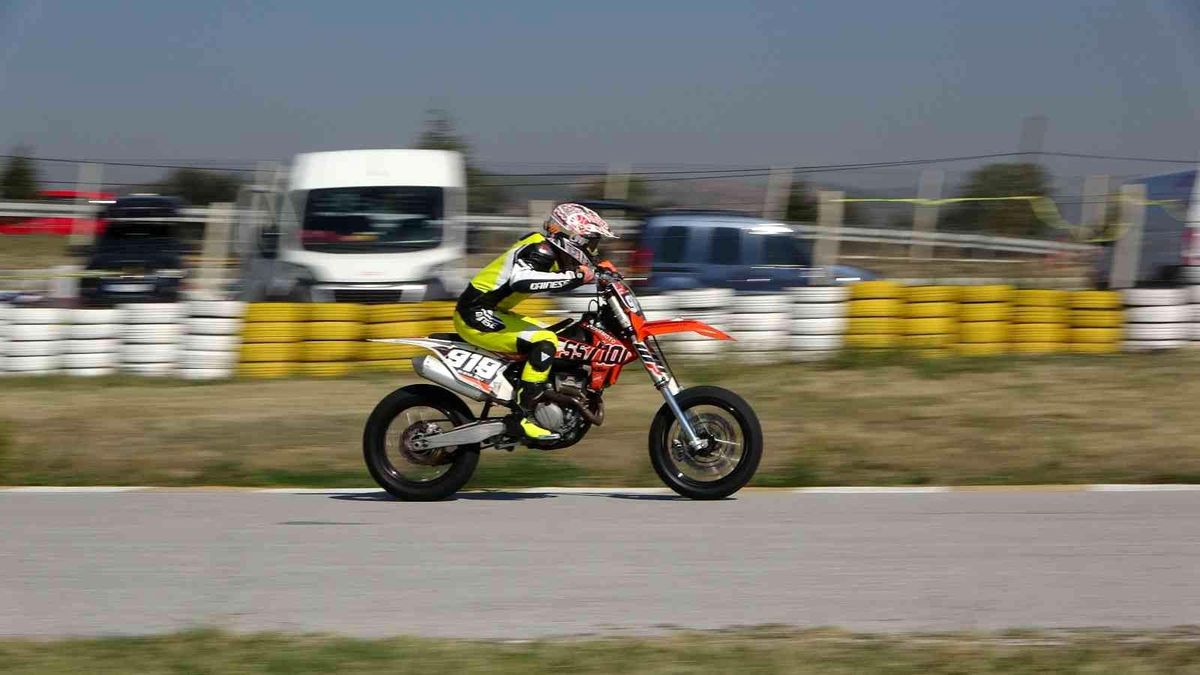 Türkiye Süpermoto Şampiyonası 2.ayak yarışları Uşak'ta başlıyor