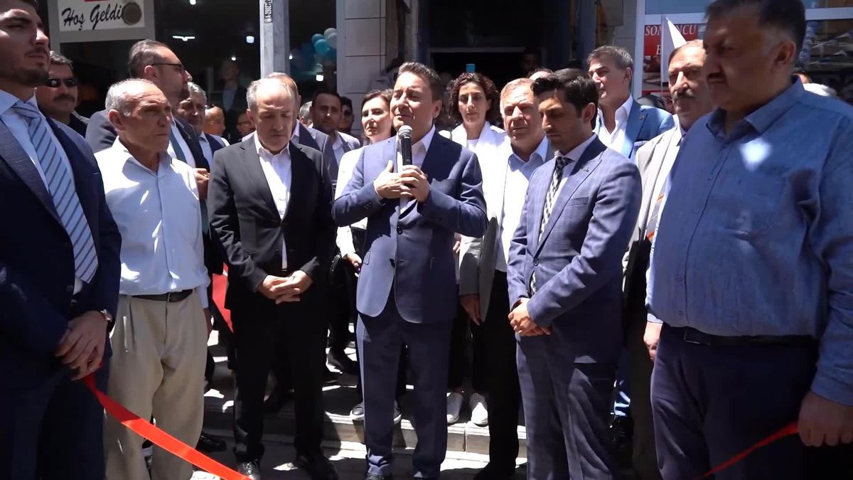 Ali Babacan, ABD Kongresi\'nin Türkiye\'ye Savaş Uçağı Kısıtlamasına İlişkin Tasarısı Üzerinden İktidarı Eleştirdi: "Dünyada İtibarımızı Beş Paralık...