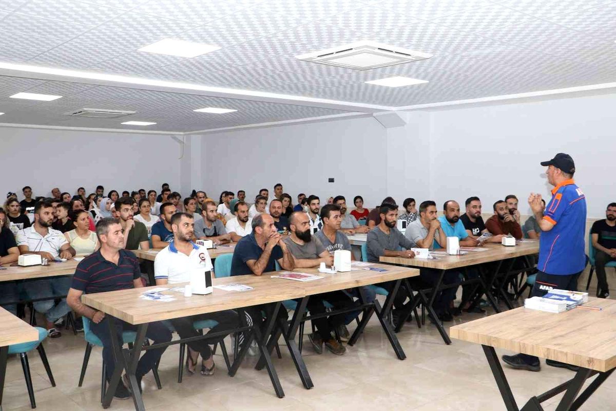 Diyarbakır OSB\'de deprem ve yangın eğitimi tatbikatı