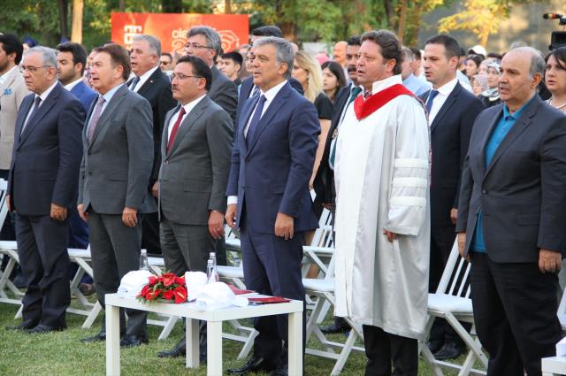 Eğitim konusunda uyarılarda bulunan Abdullah Gül: Bazı alarm zilleri çalıyor, hiç iç açıcı bir durum yok
