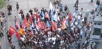 İzmir'deki Suruç anmasında gözaltına alınan 19 kişi serbest bırakıldı