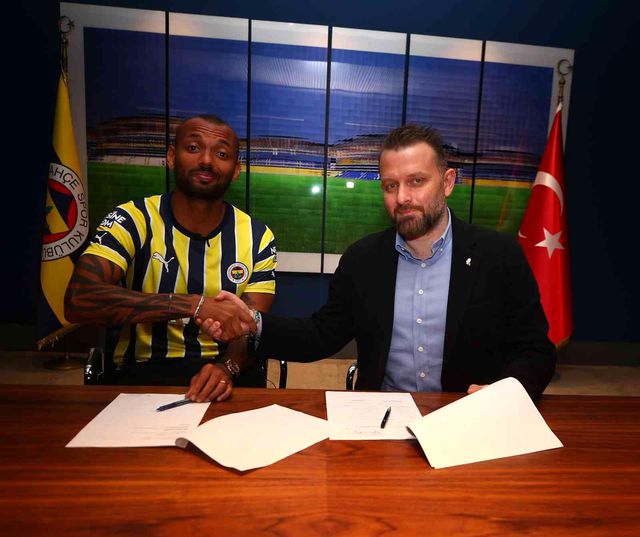 Joao Pedro, resmen Fenerbahçe'de! İşte ödenen bonservis bedeli Joao Pedro, resmen Fenerbahçe'de! İşte ödenen bonservis bedeli