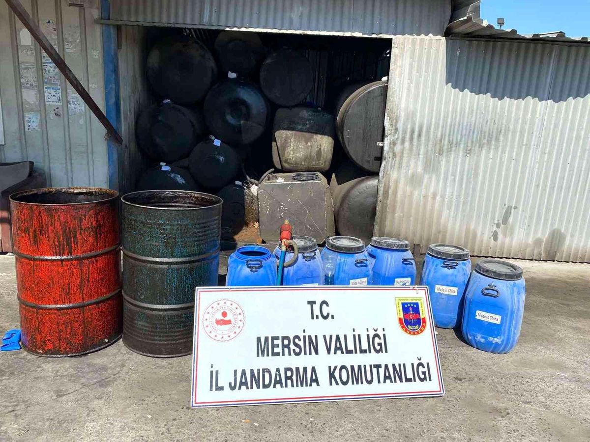 Mersin\'de 550 litre kaçak akaryakıt ele geçirildi