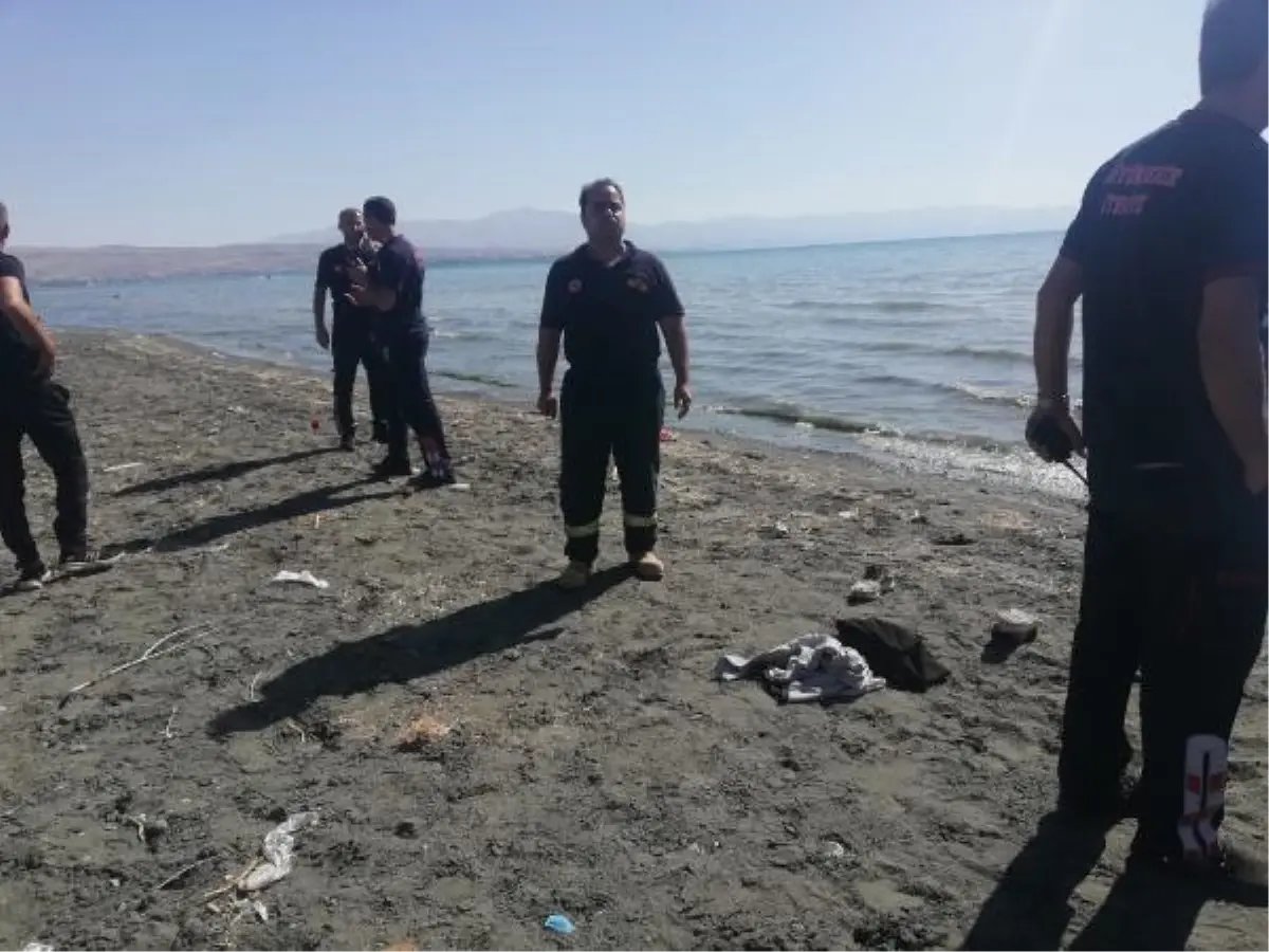 Serinlemek için Van Gölü'ne giren çocuklar akıntıya kapıldı: 2 ölü, 1 kayıp