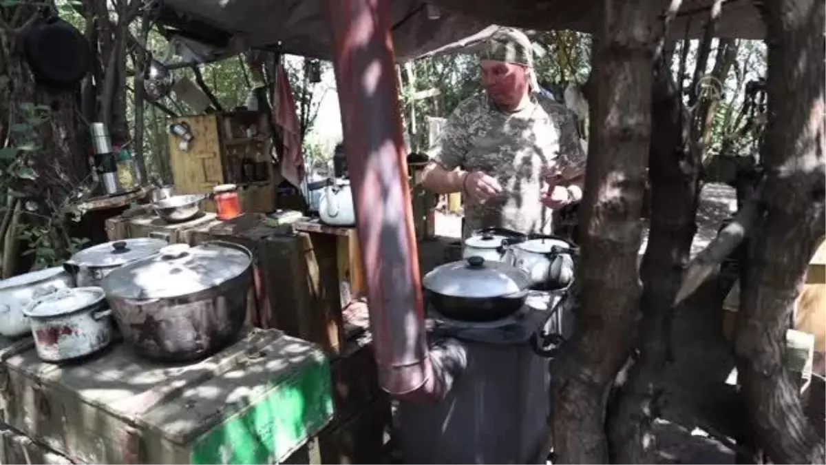 Ukrayna'da savaştan önce şoförlük yapan Valodya, cephede gönüllü aşçı oldu