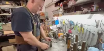 Ukraynalı Oleg, yerel imalathanesinde ordu için susturucu üretiyor