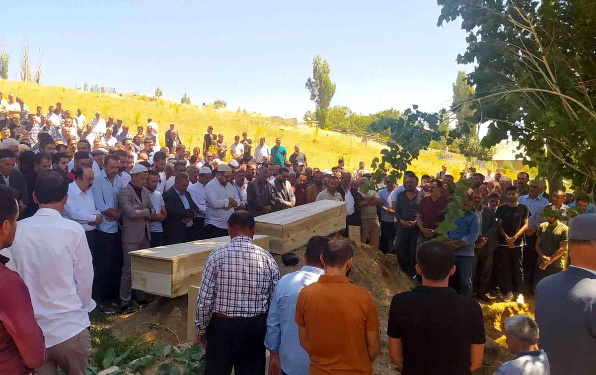 Yayladaki kavgada ölen 4 kişi toprağa verildi
