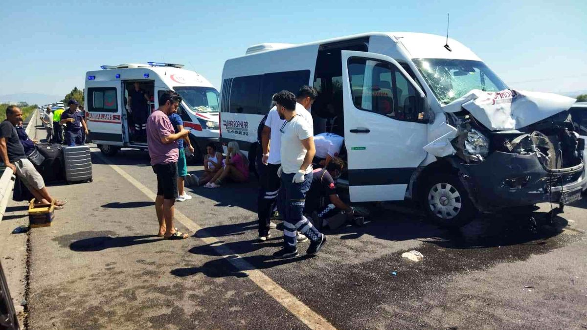 Aydın\'da trafik kazası: 10 yaralı