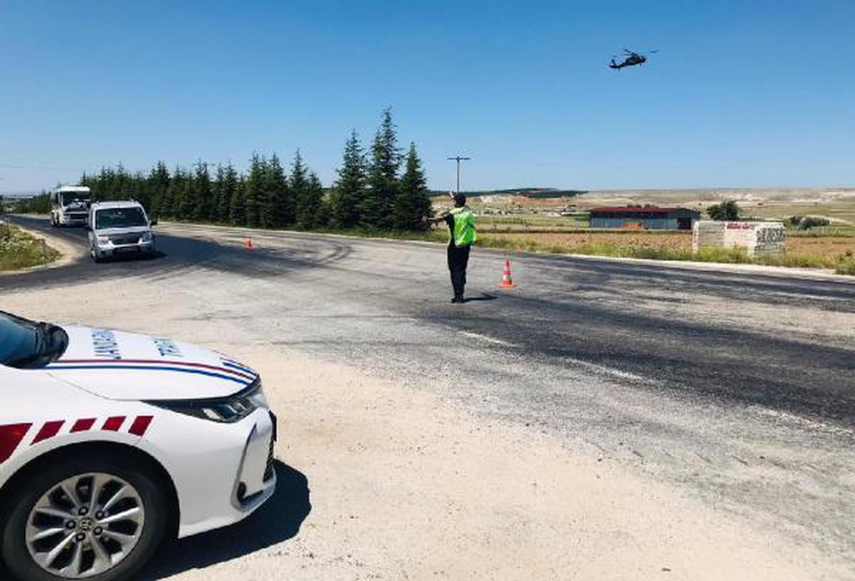 Eskişehir\'de helikopterli trafik denetiminde 25 sürücüye ceza