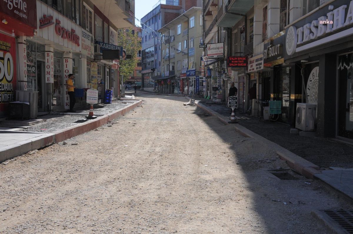 Kırşehir\'de Asfalt Çalışmaları Devam Ediyor